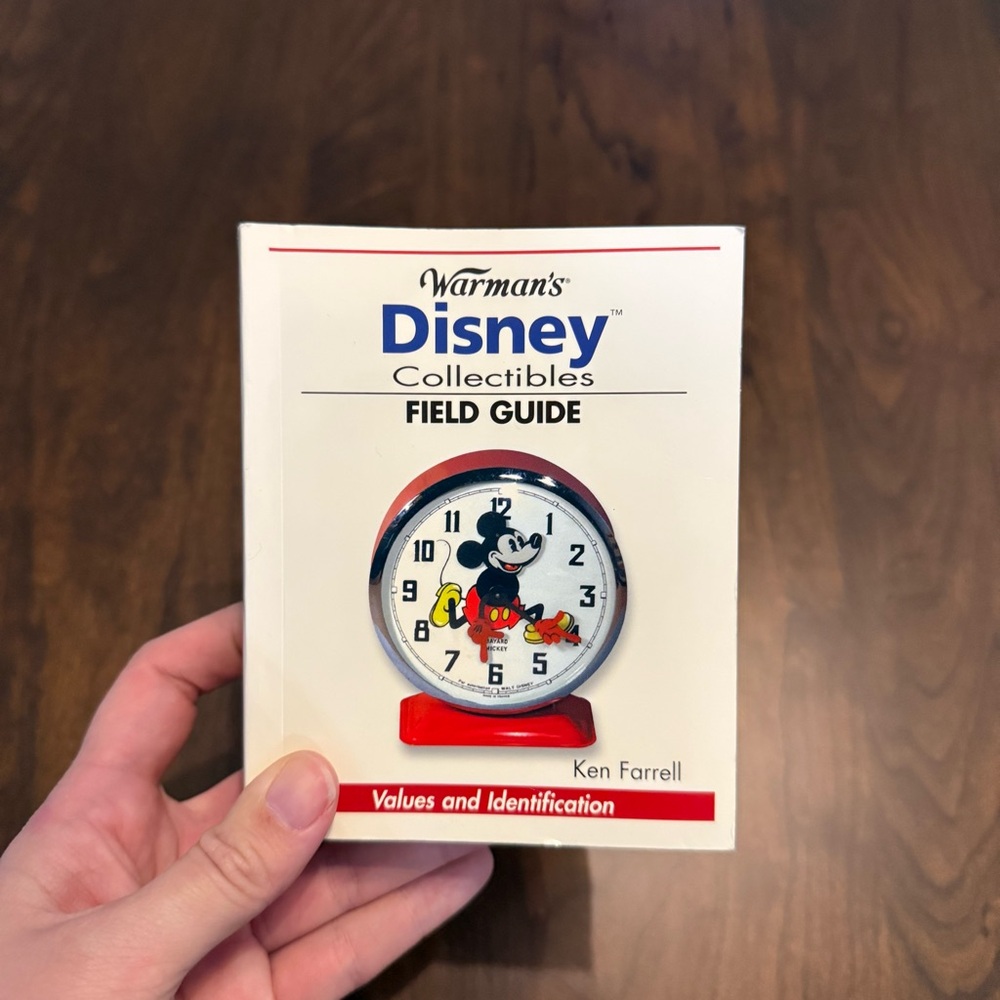 Disney Collectibles Field Guide Book